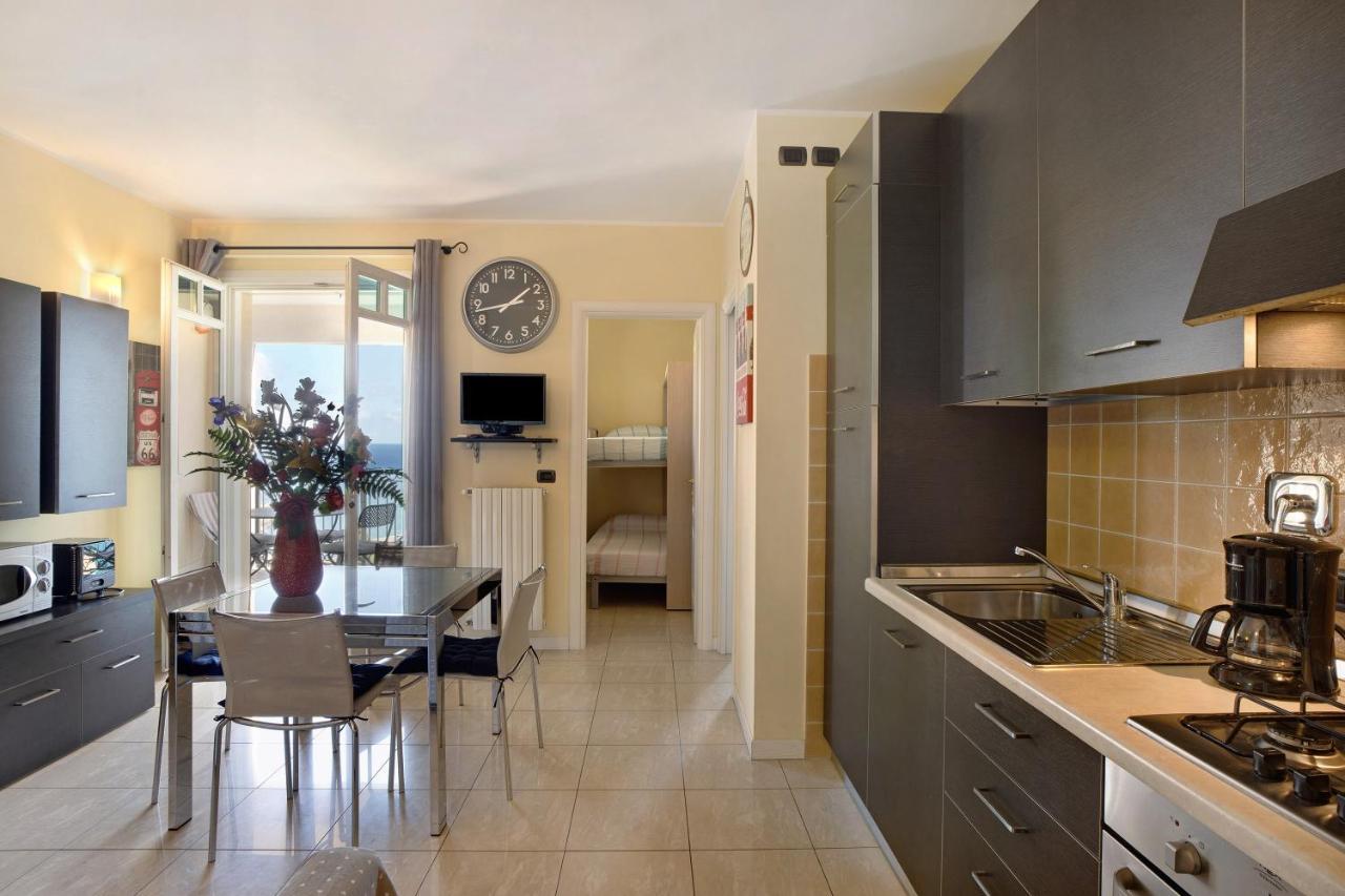 Appartamento Miradore Imperia Exterior foto